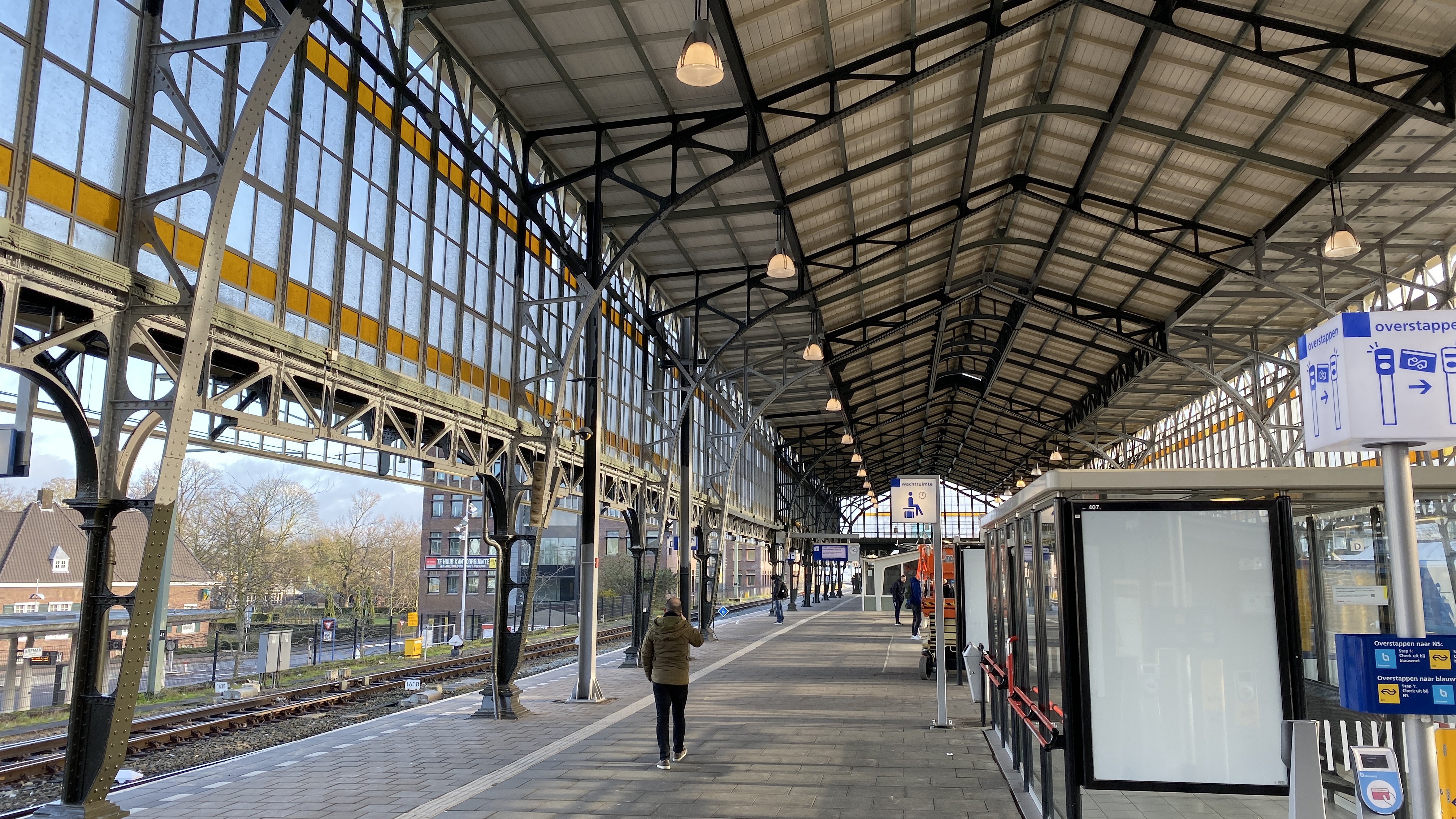 Perron Hengelo CS.jpg